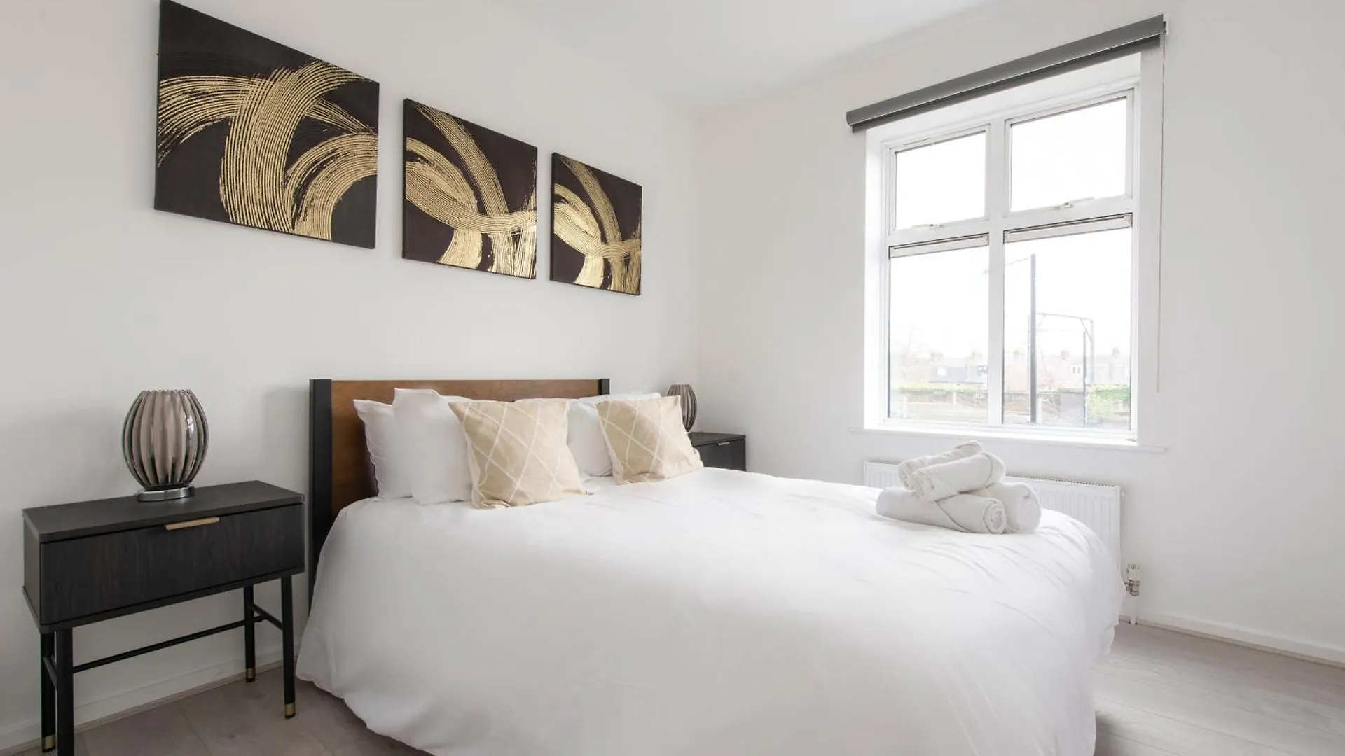 Modern Luxury Apartment By Bow Road Station London 0*,  United Kingdom